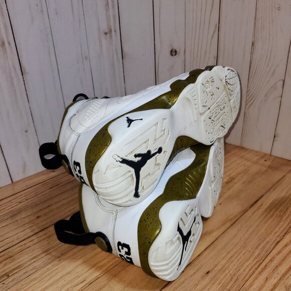 302359 109 Air Jordan 9 Retro BG White/Black-Militia Green 6Y - Picture 4 of 5